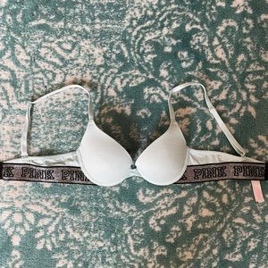 Victoria secret bra for sale!